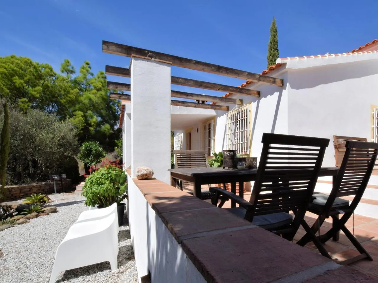 Belvilla By Oyo Villa Aurora Sayalonga
