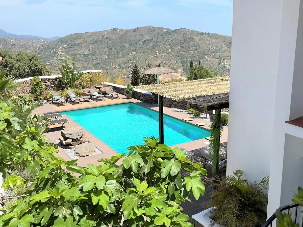 Belvilla By Oyo Villa Aurora Sayalonga